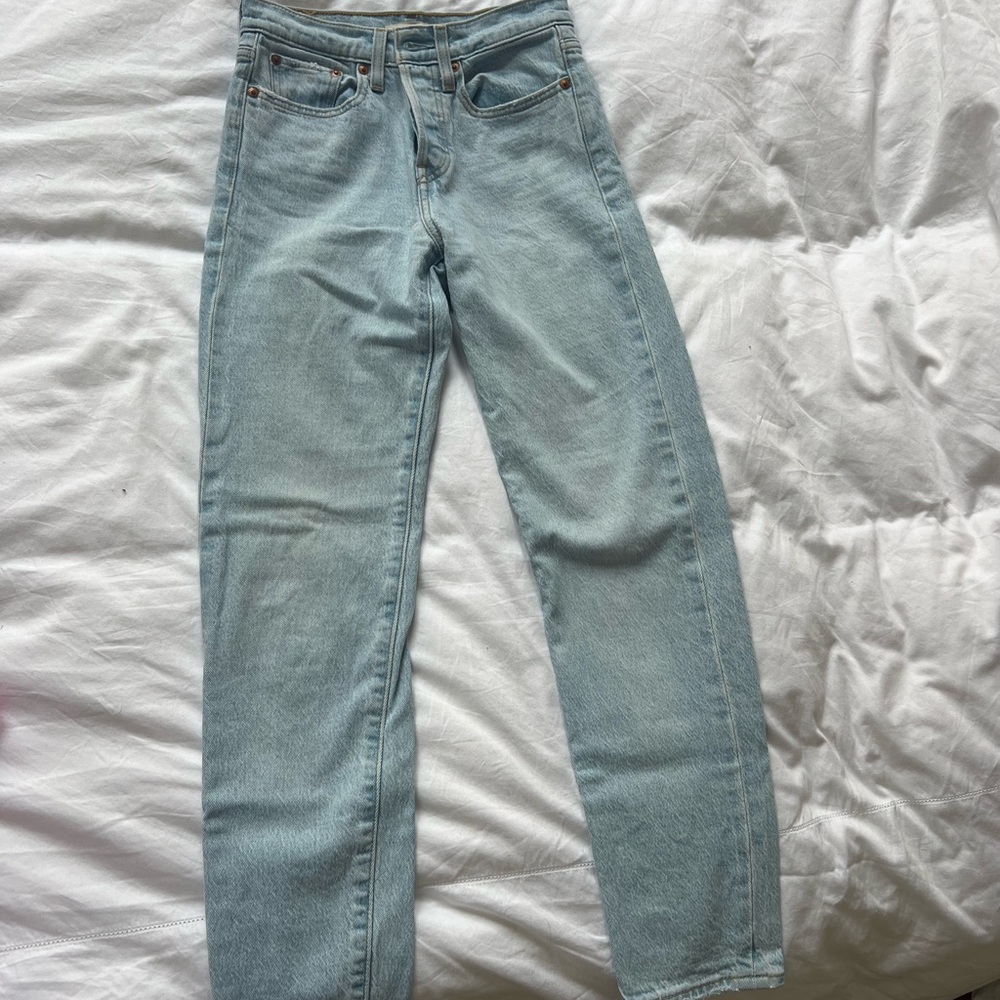 Levi’s Wedgie Straight Fit